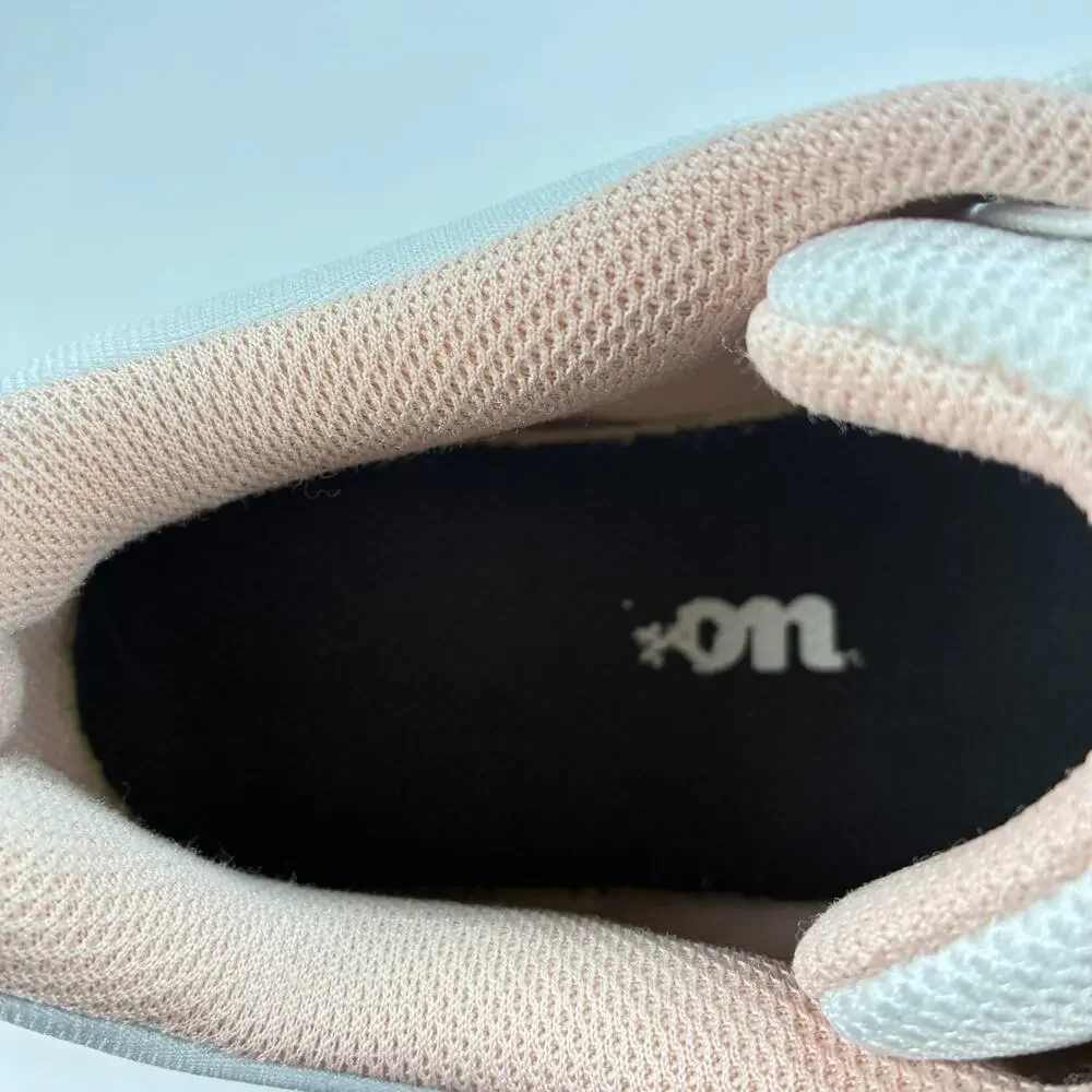 Wilson Pickle Pro White Cameo Rose Pickleball Court Shoes WRS334590 Womens Sz 10